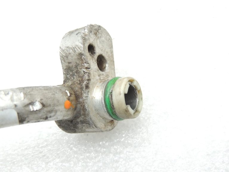 Oriģinālā BMW F20 F20 F21 F22 F22 F30 F31 F34 B47 gaisa kondicionēšanas šļūtene 9337129