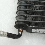 Oriģinālais Mitsubishi Pajero V68W 3.5GDi automātiskās transmisijas eļļas dzesētājs MR453639