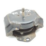 Oriģinālais Mitsubishi Pajero V7 V6 3.2 DI-D 4M41 Dzinēja stiprinājums Dzinēja stiprinājums MR374898