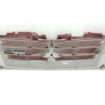 Mitsubishi Pajero V68W radiatora režģis priekšējais MR617919