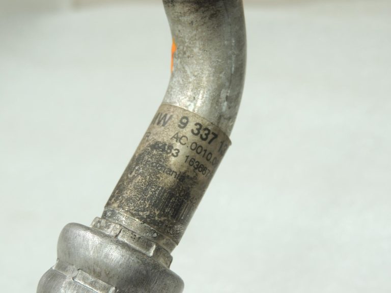 Oriģinālā BMW F20 F20 F21 F22 F22 F30 F31 gaisa kondicionēšanas šļūtene 9337133 64539337133