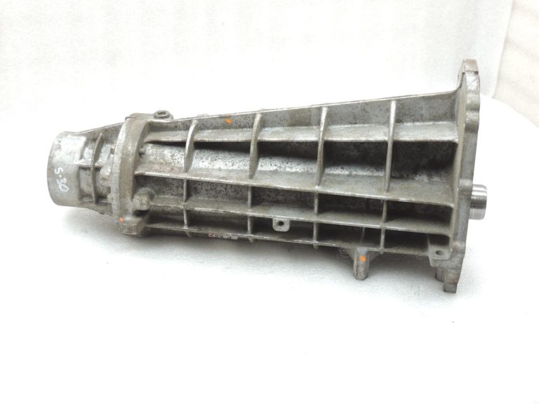 Suzuki Grand Vitara II JB627 2WD pārnesumkārbas pagarinājums 29511-66J50 29141-66J50