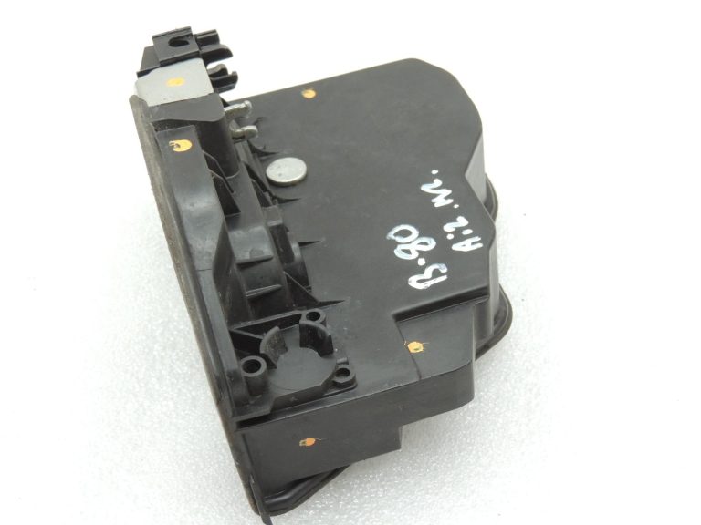 Oriģinālā BMW F30LCI F31LCI F35LCI F80LCI Aizmugurējo kreiso durvju slēdzene 7229459