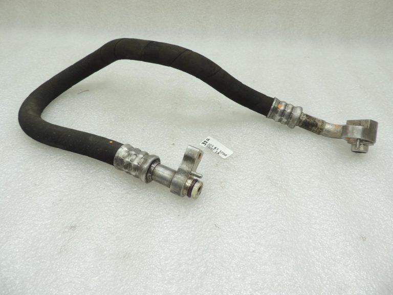 Oriģinālā BMW F20 F20 F21 F22 F22 F30 F31 gaisa kondicionēšanas šļūtene 9337133 64539337133