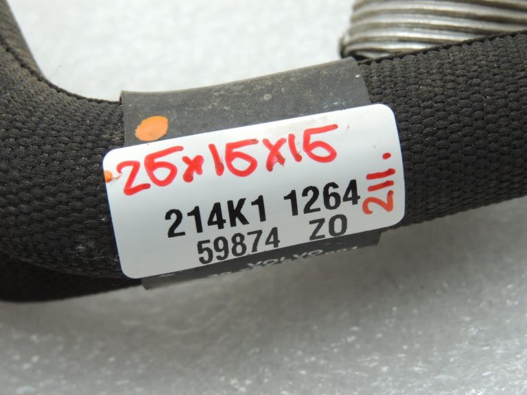 Oriģināla Volvo V60 S60 V70 D3 2.0D radiatora šļūtene 30757649