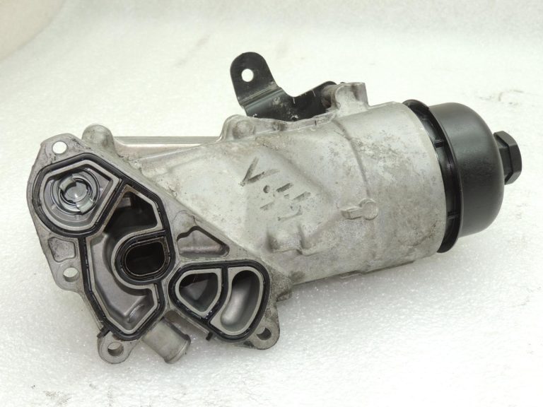 Volvo V40 V60 V60 S60 D2 Eļļas filtra korpuss Eļļas filtra ligzda D4162T 31392096 OEM