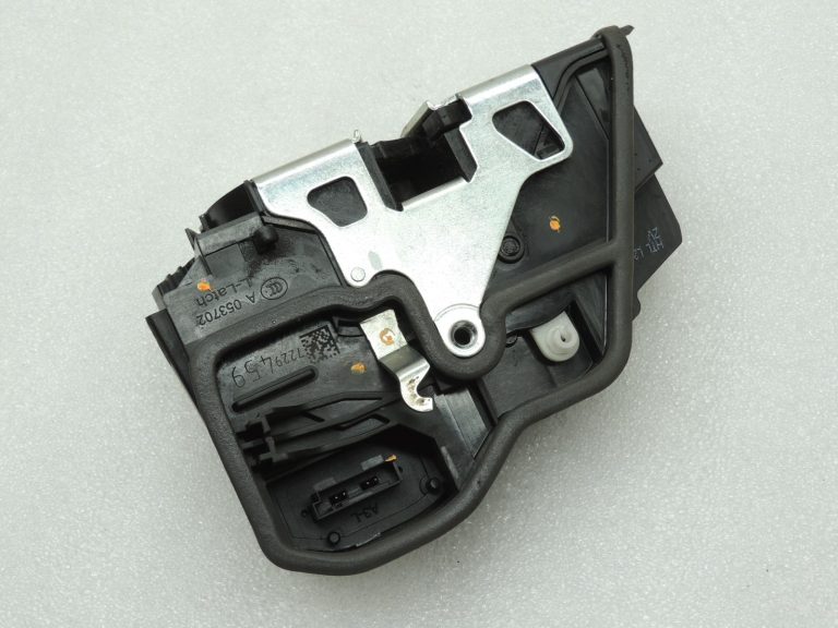 Oriģinālā BMW F30LCI F31LCI F35LCI F80LCI Aizmugurējo kreiso durvju slēdzene 7229459