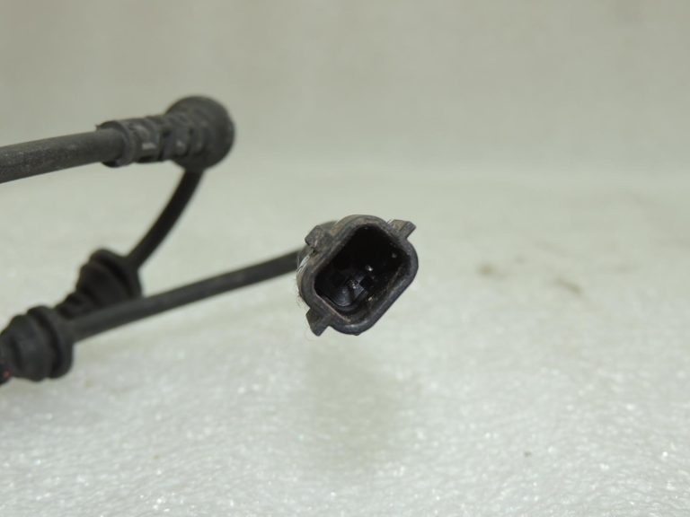 OEM DACIA Duster I (H79) 4×4 ABS sensors priekšējais 479109155R