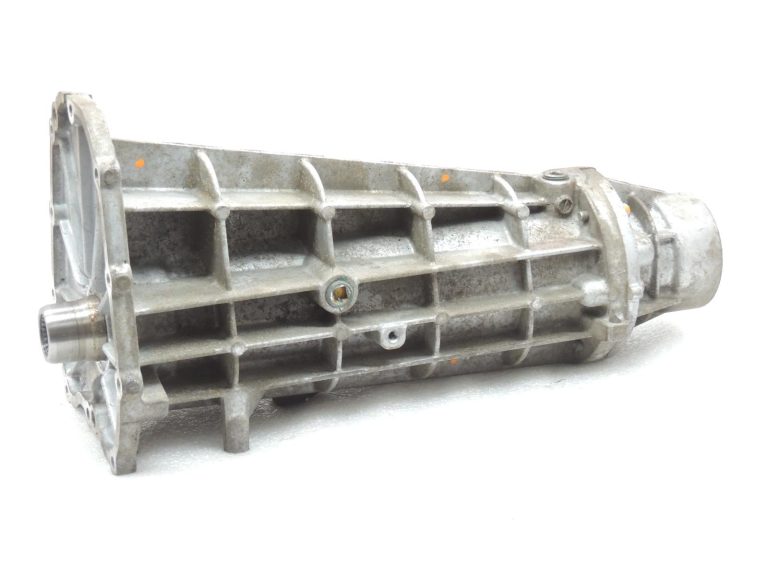 Suzuki Grand Vitara II JB627 2WD pārnesumkārbas pagarinājums 29511-66J50 29141-66J50