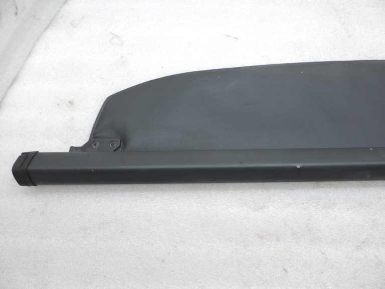 Oriģināls 2002-2007 Toyota Corolla E12 Station wagon nodalījuma pārsegs rullis