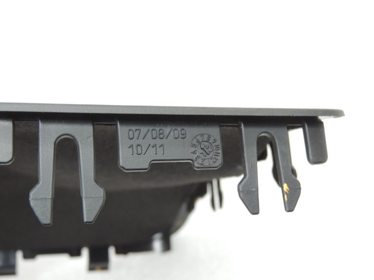 Oriģinālais BMW 5. sērijas F10 aizmugurējā kreisā parcel plaukta skaļruņa pārsegs melns 51469127919