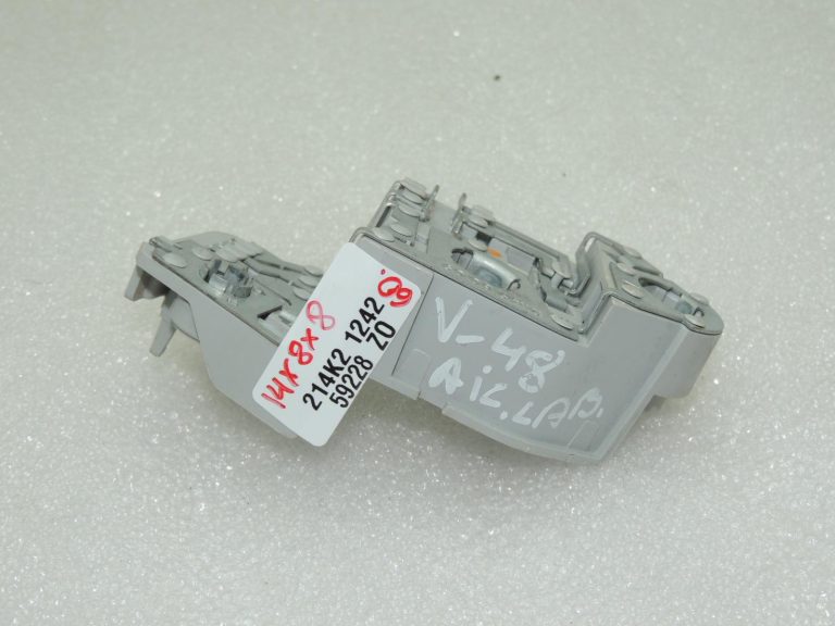 Volvo V60 S60 Lukturu turētājs aizmugurējam labajam lukturim 31294260 OEM
