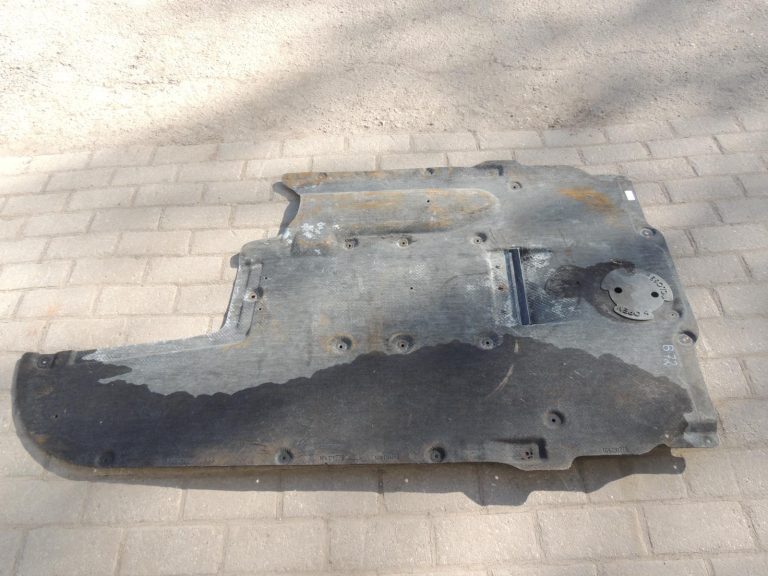Oriģinālā BMW 5. sērijas F10 F11 apakšējā paneļa centrs 51757261763 7261763