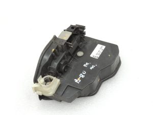 Oriģinālā BMW F30LCI F31LCI F35LCI F80LCI durvju slēdzene priekšējā kreisā 7229461