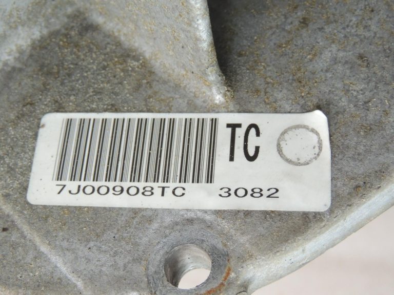 Suzuki Grand Vitara II JB627 2WD pārnesumkārbas pagarinājums 29511-66J50 29141-66J50