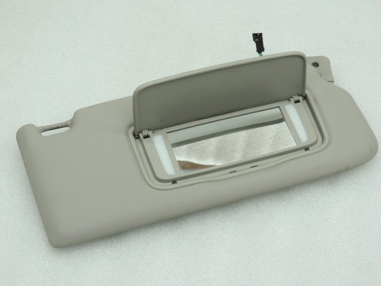 Volvo S40 II Saules aizsarglīdzeklis labajā pusē 30676441
