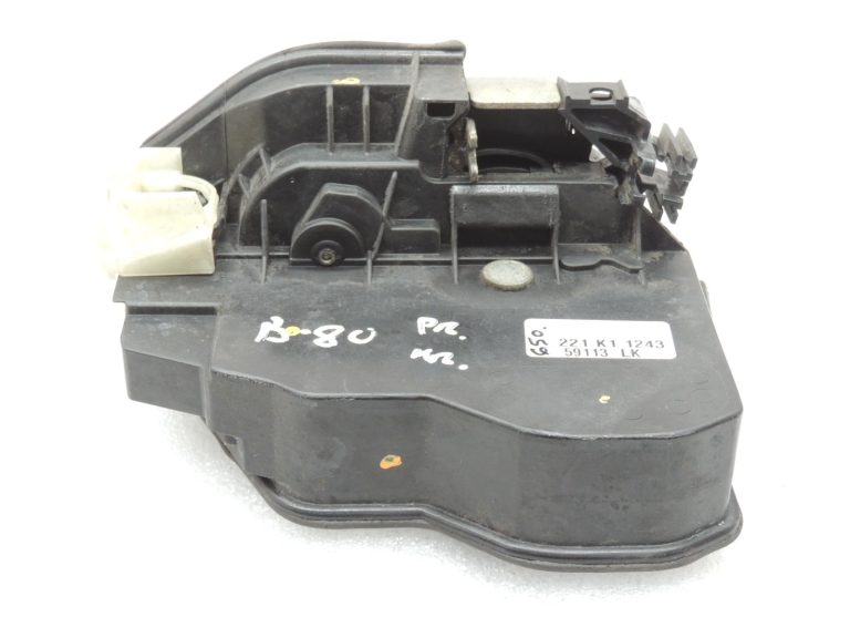 Oriģinālā BMW F30LCI F31LCI F35LCI F80LCI durvju slēdzene priekšējā kreisā 7229461