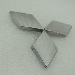 Mitsubishi Pajero V7 radiatora režģa emblēmas logo MN117248