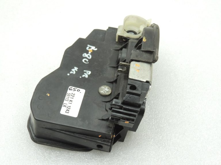 Oriģinālā BMW F30LCI F31LCI F35LCI F80LCI durvju slēdzene priekšējā kreisā 7229461