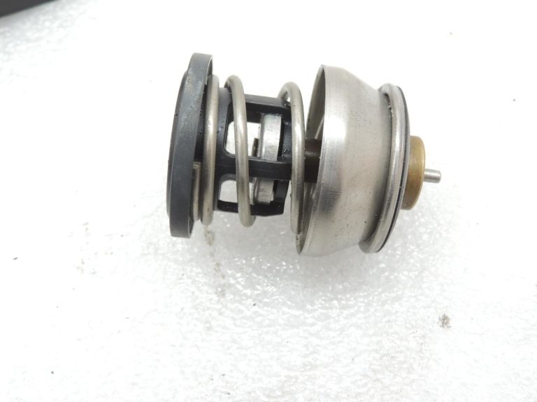 Oriģinālā BMW F20 F21 F22 F22 F30 F31 F34 dīzeļdegvielas B47 termostata korpuss 11518577895