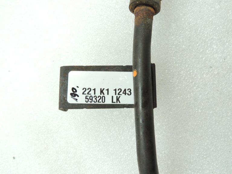 Mitsubishi Pajero V68W Automātiskās transmisijas eļļas dzesētāja līnija MR453663 MR470183