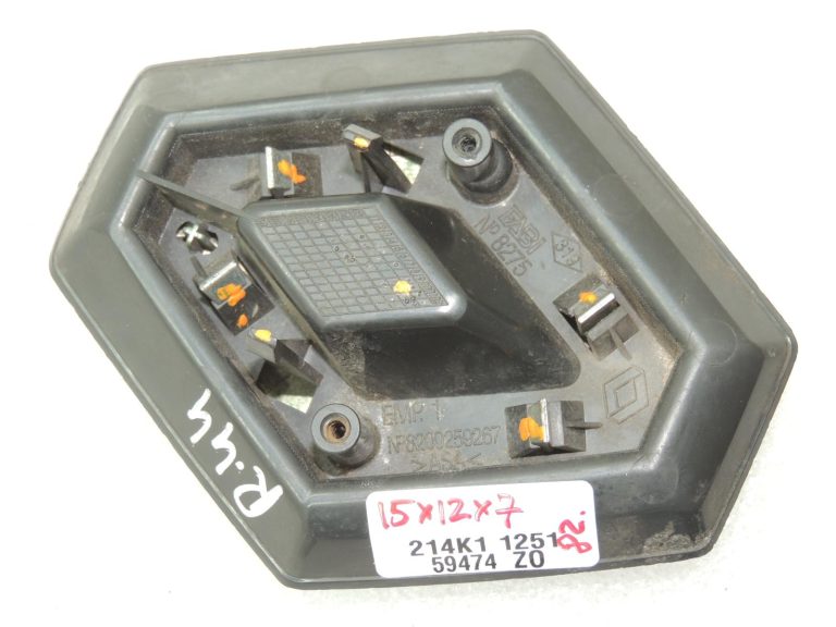 OEM Renault Clio III logotipa emblēma priekšpusē 8200341241