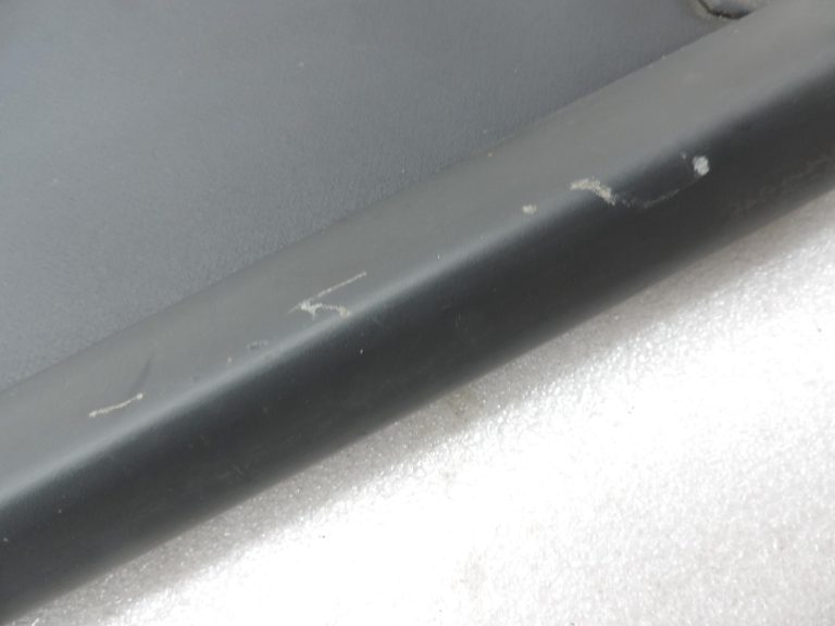 Oriģināls 2002-2007 Toyota Corolla E12 Station wagon nodalījuma pārsegs rullis