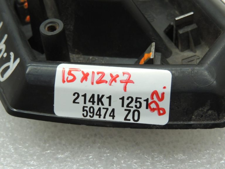 OEM Renault Clio III logotipa emblēma priekšpusē 8200341241