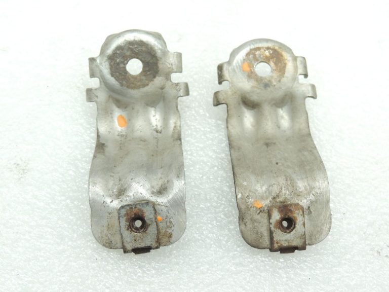 Oriģinālā BMW F20 F21 F21 F22 F22 F30 F31 F34 Dzinēja nodalījuma aizsarga kronšteinu komplekts 7241820