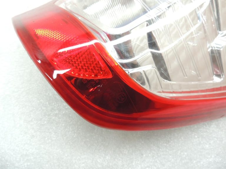 Ford Ranger P375 TKE aizmugurējais lukturis pa labi EB3B-13404-LA DEPO