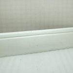 Mitsubishi Pajero V7 Durvju līstes priekšējās labās puses baltas MN117288