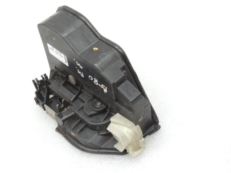Oriģinālā BMW F30LCI F31LCI F35LCI F80LCI durvju slēdzene priekšējā kreisā 7229461