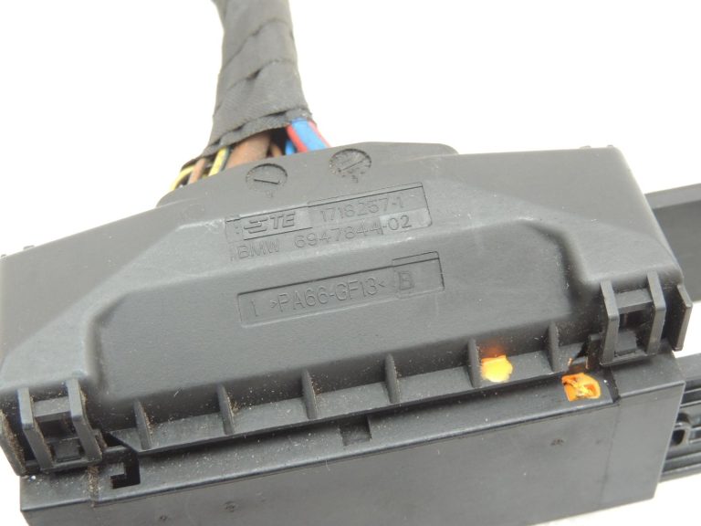 BMW F20 F20 F21 F22 F22 F30 F31 DSC vadības bloka ABS hidrauliskā bloka savienotāja remonts