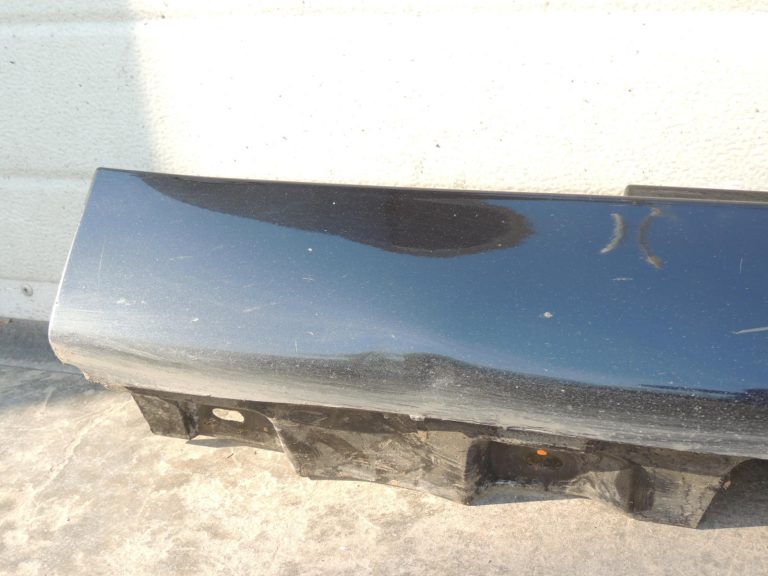Oriģinālā BMW 5. sērijas F10 F11 sānu Slieksnis kreisajā pusē BLACK II 668