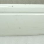 Mitsubishi Pajero V7 Durvju līstes priekšējās labās puses baltas MN117288