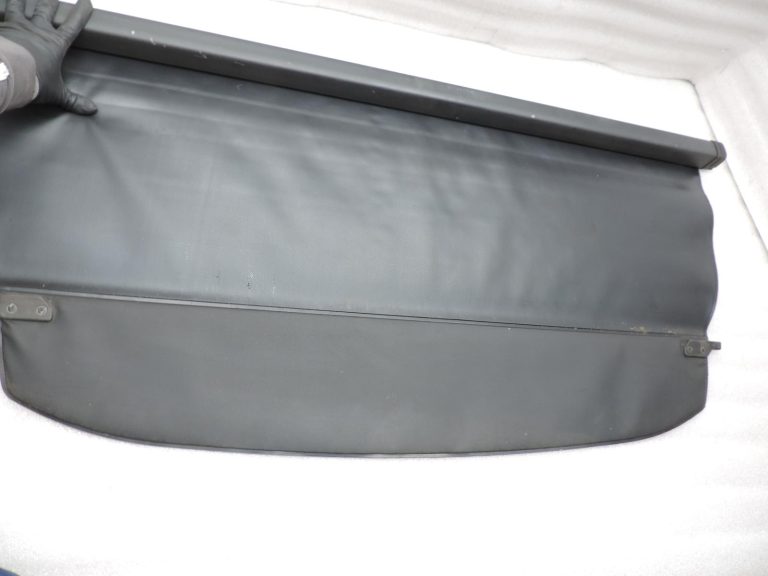 Oriģināls 2002-2007 Toyota Corolla E12 Station wagon nodalījuma pārsegs rullis