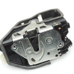 Oriģinālā BMW F30LCI F31LCI F35LCI F80LCI durvju slēdzene priekšējā kreisā 7229461