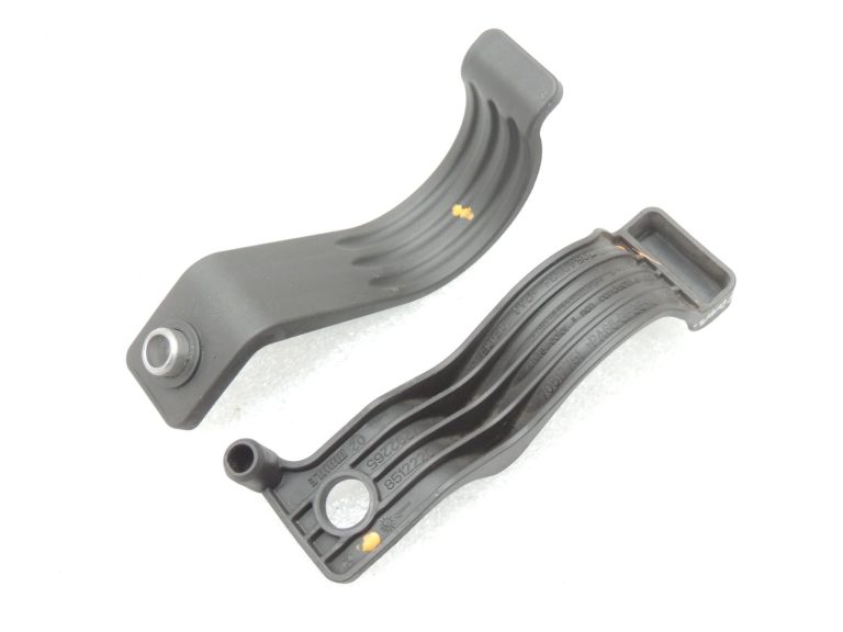 Oriģinālais BMW F20 F21 F21 F22 F22 F30 F31 degvielas filtra turētājs 7292266 7292265