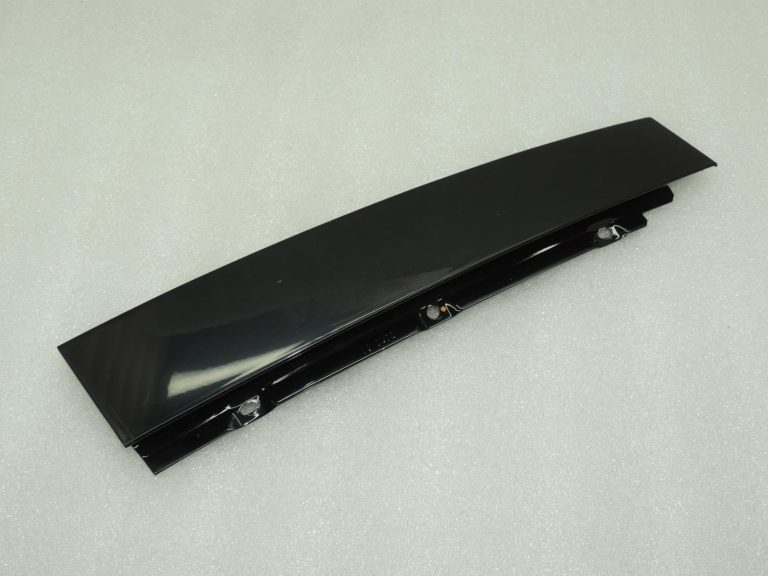 Volvo V60 I B-statnes durvju apdare pa kreisi 30784001