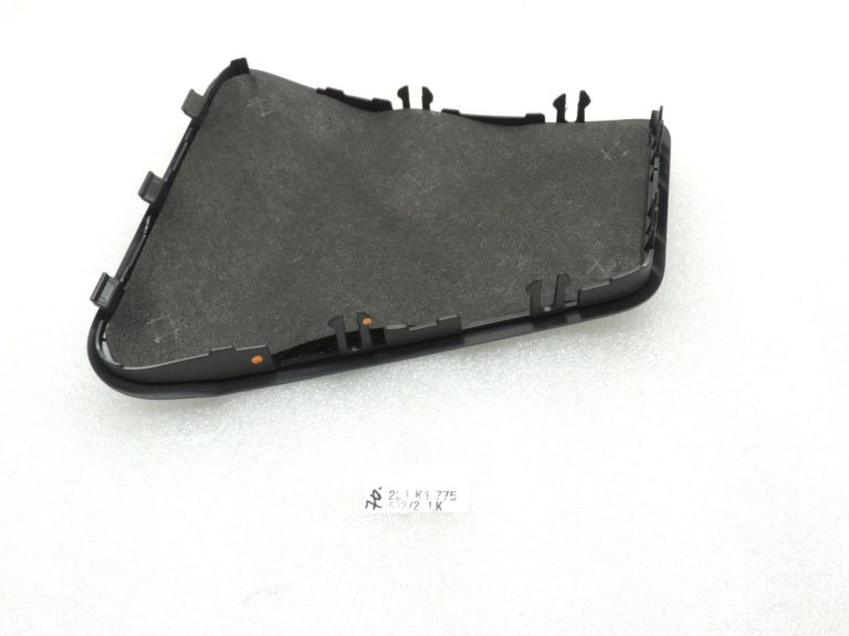 Oriģinālais BMW 5. sērijas F10 aizmugurējā labās daļas plaukta skaļruņa pārsegs melns 51469127920