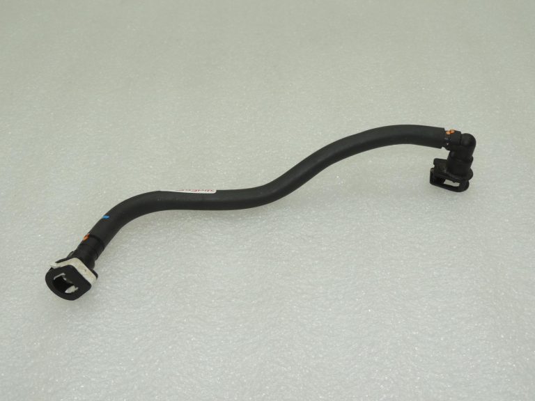 Volvo V60 D3 2.0D dīzeļdegvielas padeves līnija 31321264