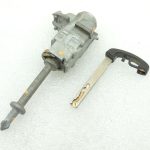 BMW F30LCI F31LCI F35LCI F80LCI durvju slēdzeņu cilindrs ar atslēgu