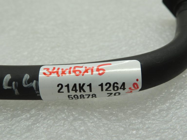 Volvo V60 D3 2.0D dīzeļdegvielas padeves līnija 31321264