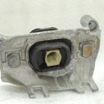 Renault Dacia Clio IV Duster Pārnesumkārbas stiprinājuma kronšteins kreisais 112220570R OEM 112220570R