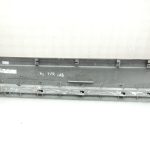 Mitsubishi Pajero V7 Durvju līstes priekšējās labās puses baltas MN117288