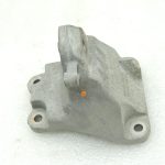 Oriģinālais BMW F20 F21 F22 F22 F30 F31 F34 dīzeļdzinēja B47 motora stiprinājums pa labi 22116859416