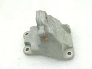 Oriģinālais BMW F20 F21 F22 F22 F30 F31 F34 dīzeļdzinēja B47 motora stiprinājums pa labi 22116859416