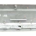 Mitsubishi Pajero V7 Durvju līstes priekšējās labās puses baltas MN117288