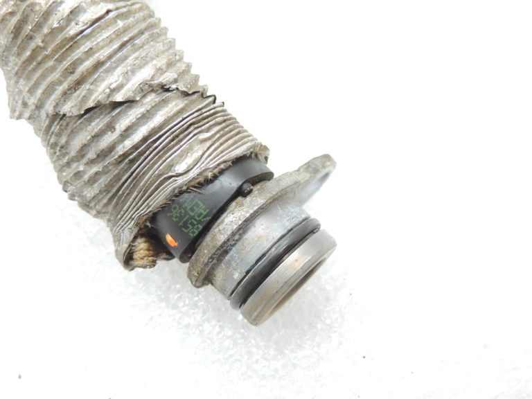 Oriģinālā BMW F20 F20 F21 F22 F22 F30 F31 dīzeļdzinēja B47 turbokompresora eļļas atgriešanas līnija 8513617