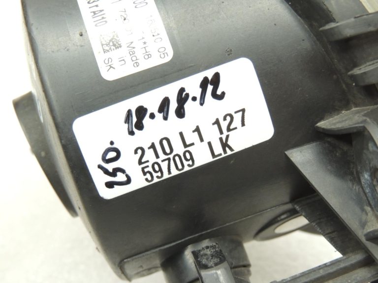 Oriģinālā BMW F20 F21 F22 F22 F30 F31 F34 Priekšējais kreisais miglas lukturis 63177248911